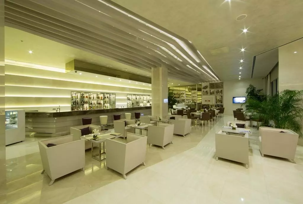 hotel qafqaz sahil baku_shabavizparvaz_13.jpg